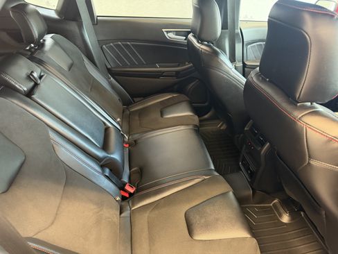 Used 2024 Ford Edge ST w/ Equipment Group 401A AWD/4WD image 10