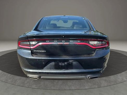 Used 2020 Dodge Charger SXT w/ Leather Interior Group image 6