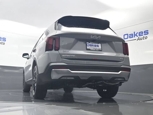 New 2026 Kia Sorento S AWD/4WD image 44