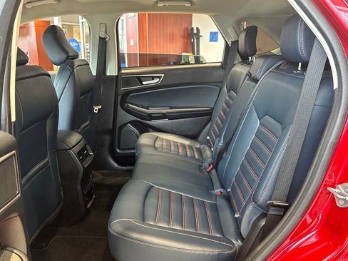 Used 2023 Ford Edge SEL w/ Sport Appearance Package image 29