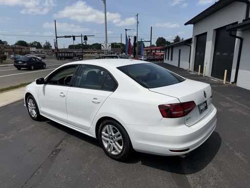 Used 2018 Volkswagen Jetta S FWD image 3