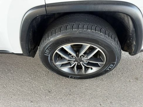 Used 2021 Jeep Grand Cherokee Limited w/ Trailer Tow Group IV image 32