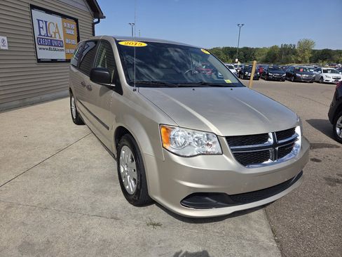 Used 2015 Dodge Grand Caravan American Value Package image 3