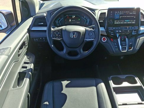 Used 2023 Honda Odyssey EX-L image 11