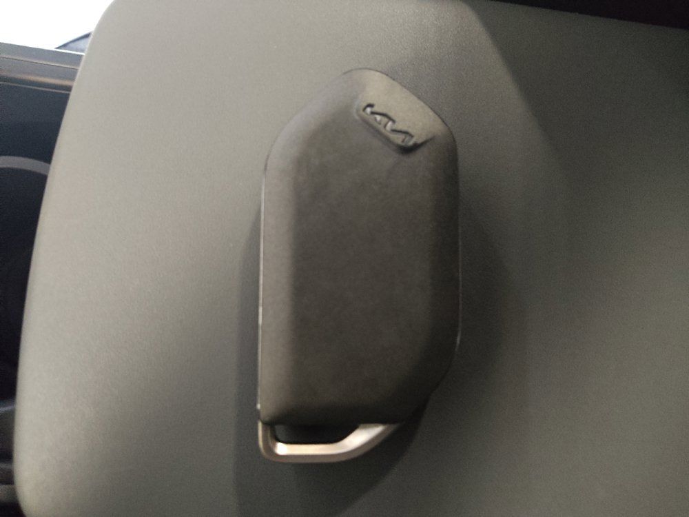Used 2025 Kia K4 FWD image 32