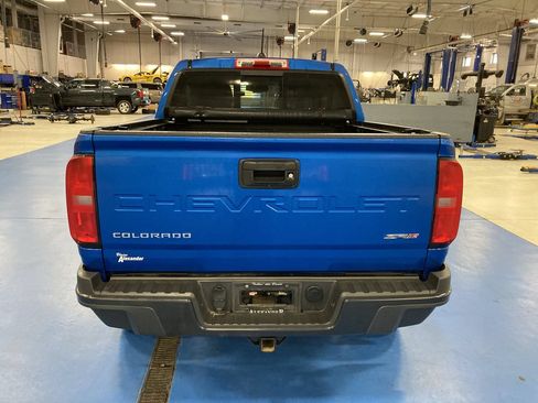 Used 2022 Chevrolet Colorado ZR2 AWD/4WD image 6