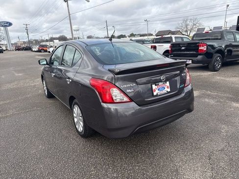 Used 2015 Nissan Versa SV image 13