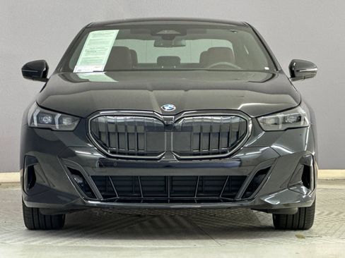 Used 2026 BMW 530i w/ M Sport Package image 5
