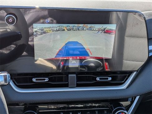 New 2026 Chevrolet Equinox LT w/ Convenience Package II image 23