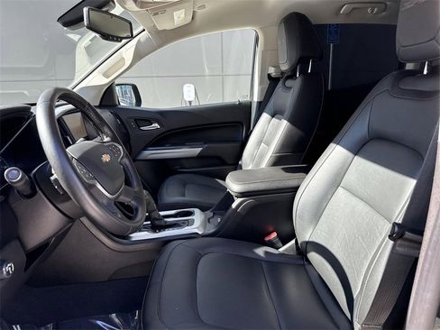 Used 2019 Chevrolet Colorado ZR2 w/ ZR2 Midnight Special Edition image 17