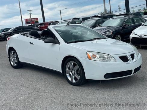 Used 2009 Pontiac G6 GT w/ Sport Package 1 FWD image 8