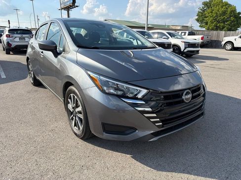 Used 2025 Nissan Versa SV w/ Trunk Package FWD image 3