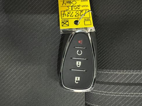 Used 2025 Chevrolet Blazer LT image 51