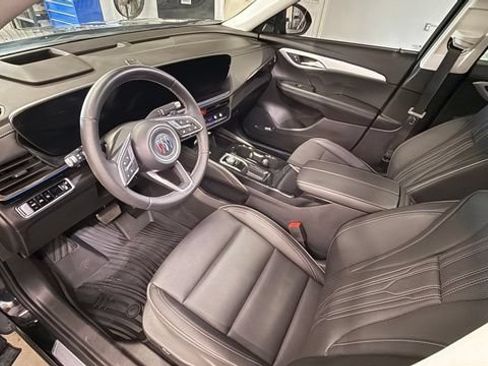 Used 2024 Buick Envision Avenir AWD/4WD image 17