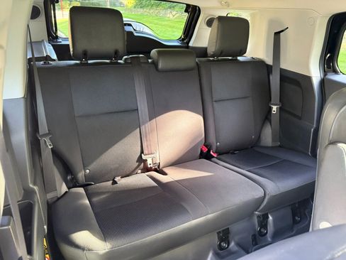 Used 2014 Toyota FJ Cruiser 4WD image 9