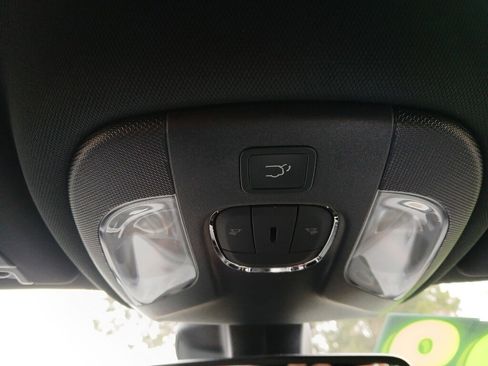 New 2026 Jeep Compass Latitude image 43