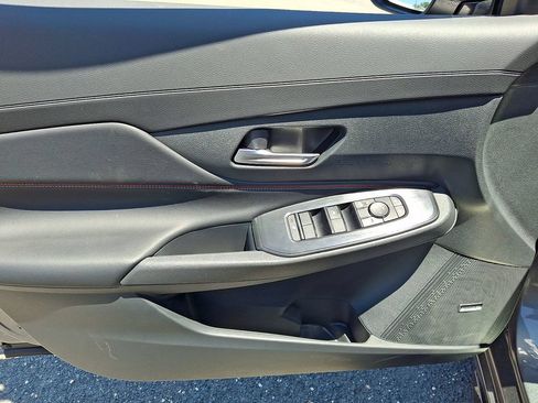 New 2026 Nissan Sentra SR w/ SR Premium Package FWD image 11
