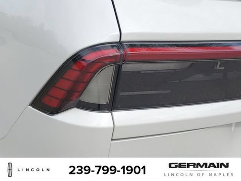 New 2026 Lincoln Navigator L Reserve AWD/4WD image 15