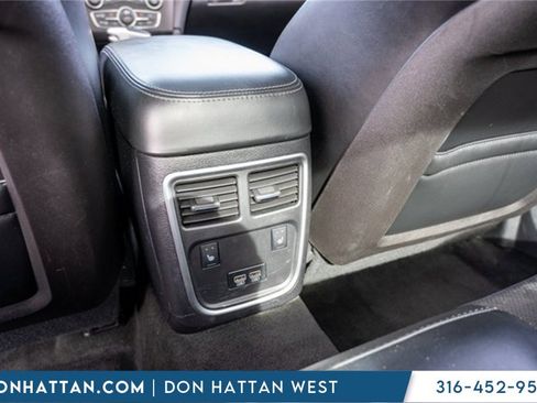 Used 2015 Dodge Charger R/T Scat Pack w/ Technology Group image 24