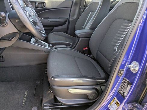 Certified 2022 Hyundai Venue Limited image 12