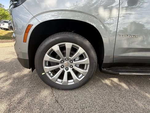 New 2026 Chevrolet Tahoe Premier w/ Sun And Tow Package AWD/4WD image 38