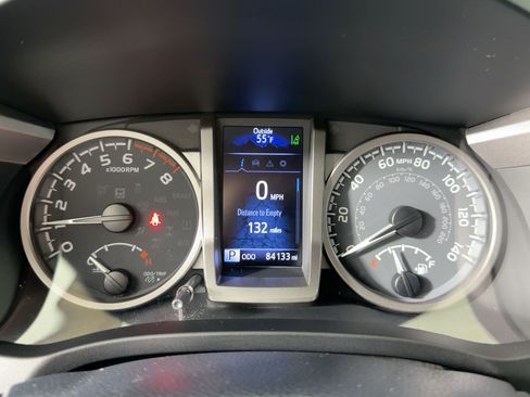 Used 2020 Toyota Tacoma SR5 image 16