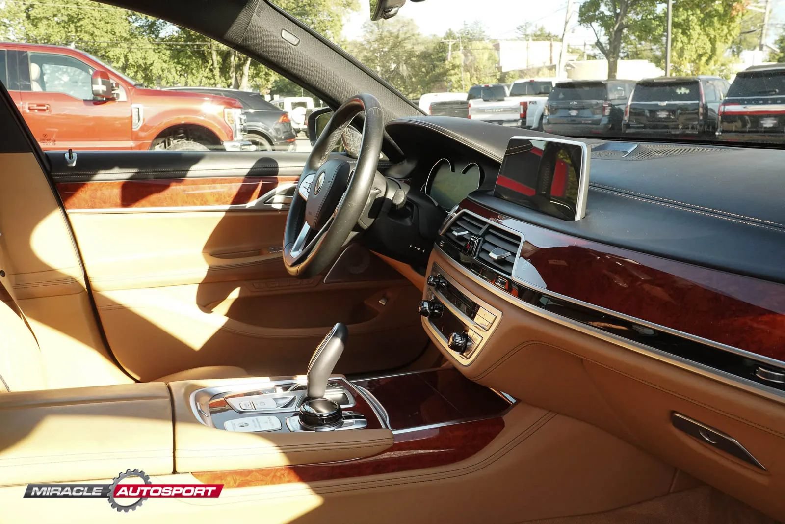 Used 2019 BMW ALPINA B7 xDrive w/ Luxury Rear Seating Package AWD/4WD image 35