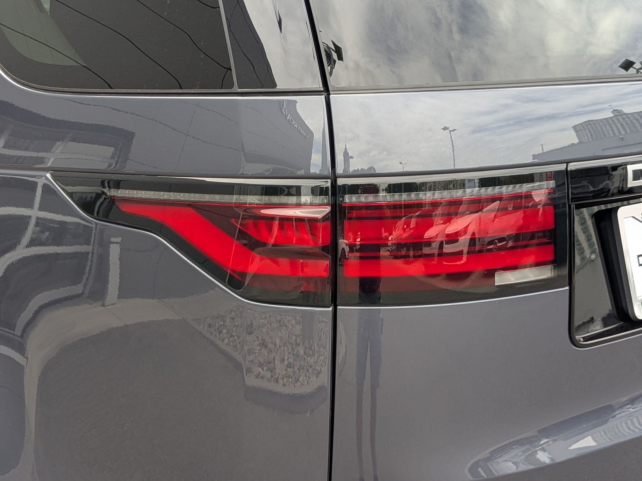 New 2026 Land Rover Discovery S AWD/4WD image 11