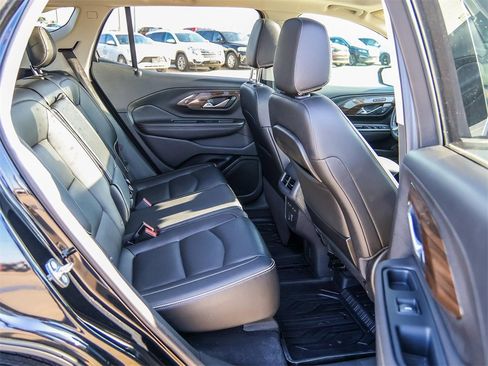 Used 2019 GMC Terrain Denali w/ Comfort Package image 22