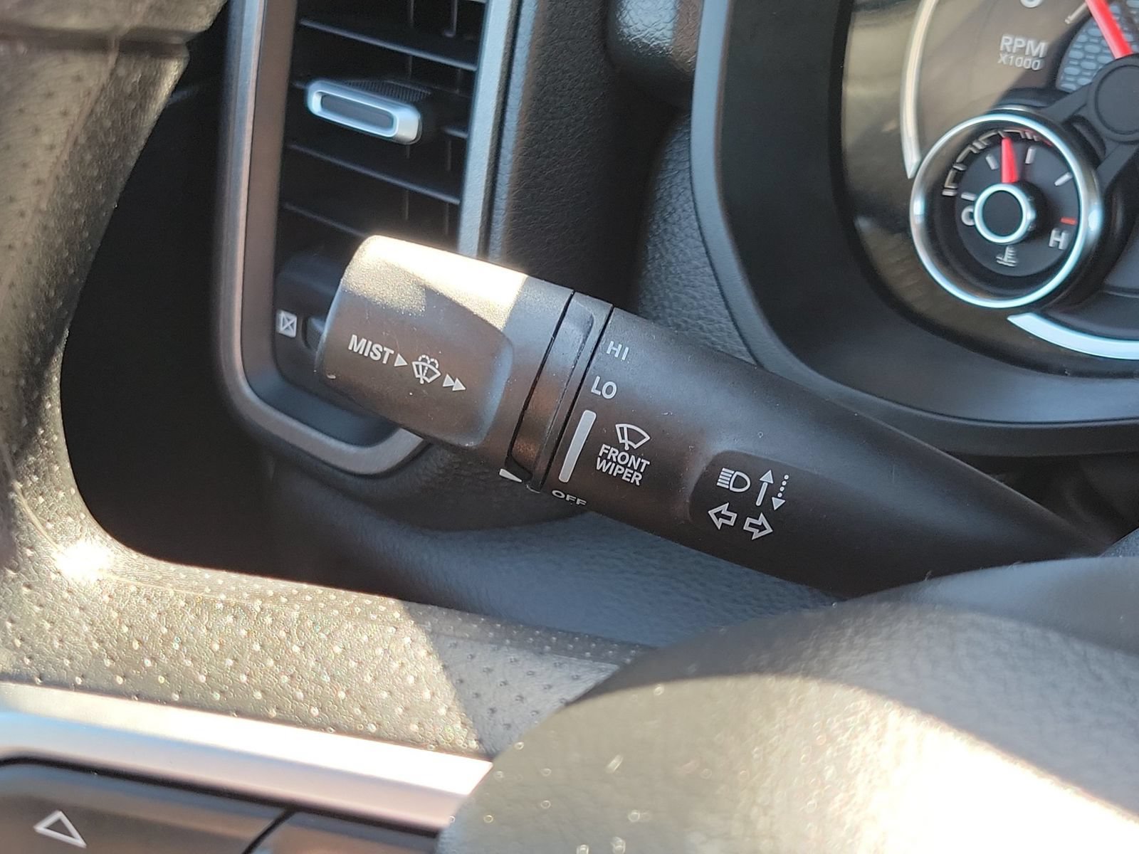 Used 2025 RAM 1500 Warlock AWD/4WD image 14