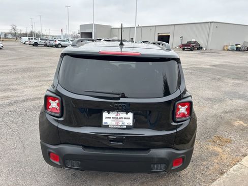 Used 2020 Jeep Renegade Altitude image 7