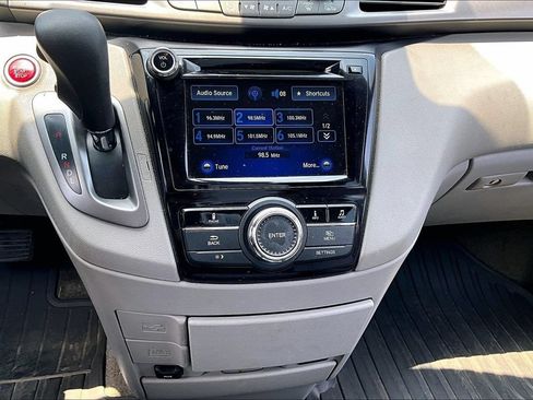 Used 2015 Honda Odyssey EX-L image 24