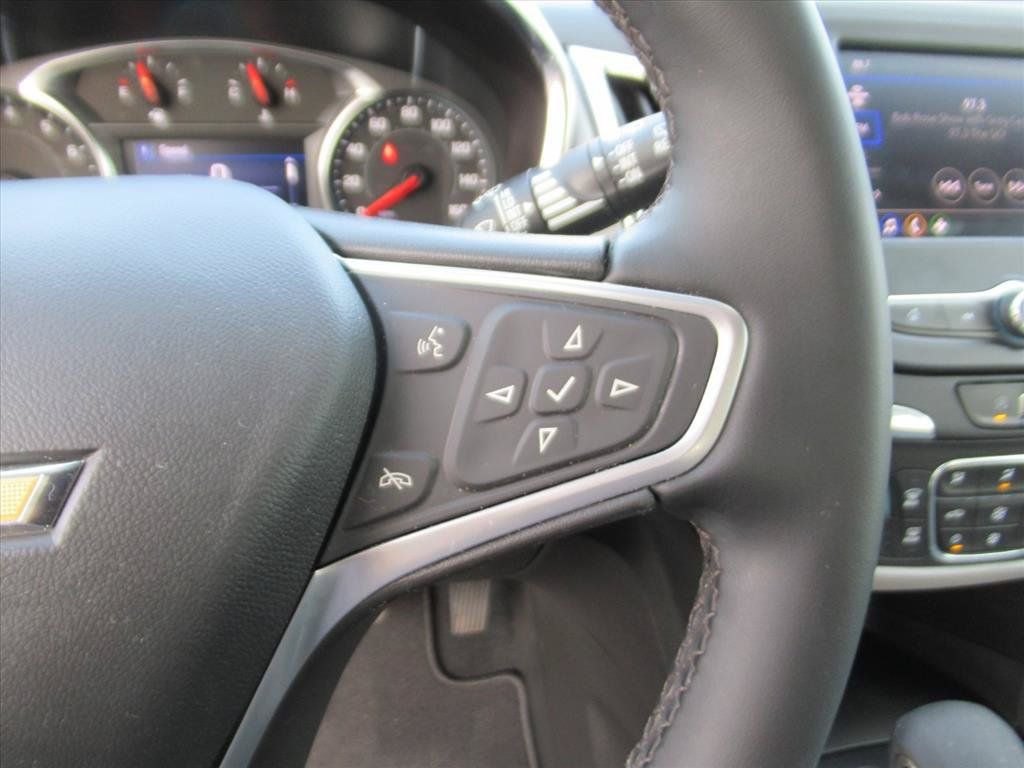 Used 2023 Chevrolet Equinox LT AWD/4WD image 20
