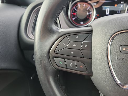 Used 2023 Dodge Challenger SXT image 18