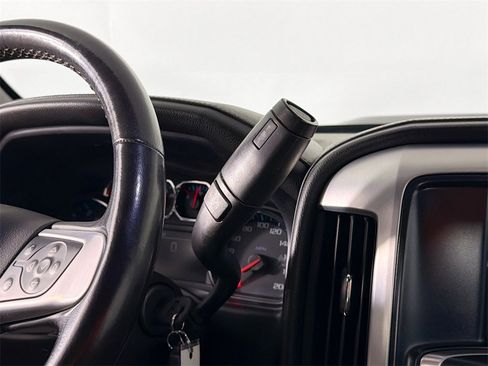 Used 2018 GMC Sierra 2500 SLE image 15