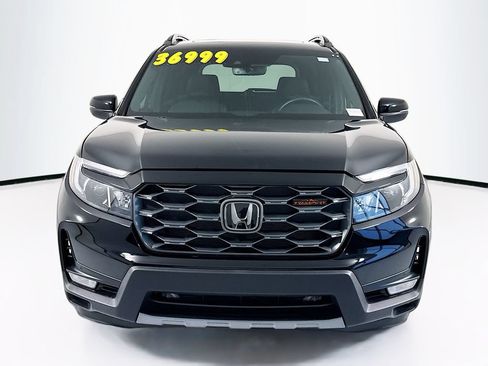 Certified 2023 Honda Passport TrailSport image 2