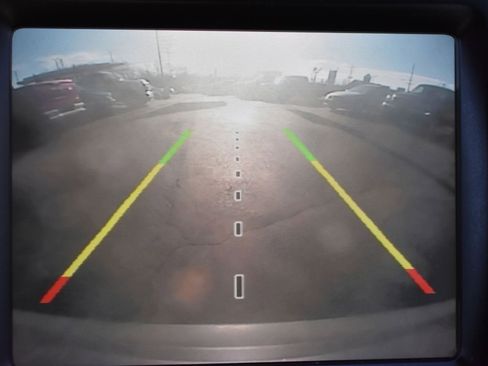 Used 2021 Jeep Cherokee Latitude Lux w/ Comfort/Convenience Group image 26