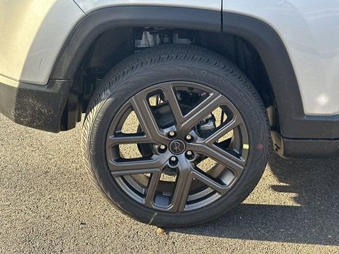 New 2026 Jeep Compass Limited w/ Sun, Sound & Navigation Group image 17