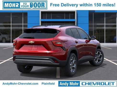 New 2026 Chevrolet Trax LT w/ Driver Confidence Package FWD image 6