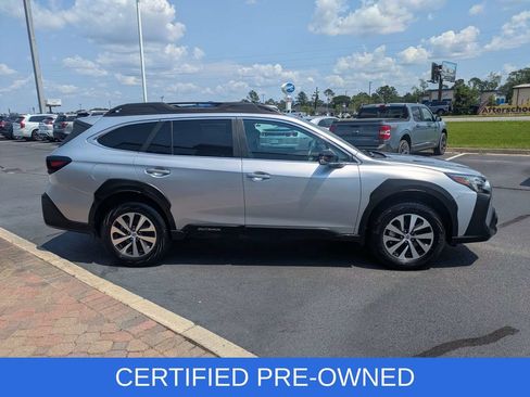 Certified 2025 Subaru Outback Premium AWD/4WD image 4