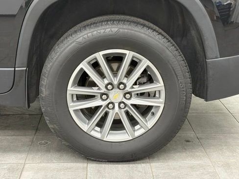 Used 2022 Chevrolet Traverse LT image 6