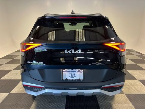 Used 2025 Kia Sportage EX w/ Premium Package FWD image 4