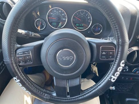 Used 2016 Jeep Wrangler Unlimited Sport w/ Quick Order Package 24S AWD/4WD image 14