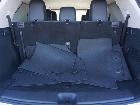 Certified 2024 Nissan Pathfinder SL image 12