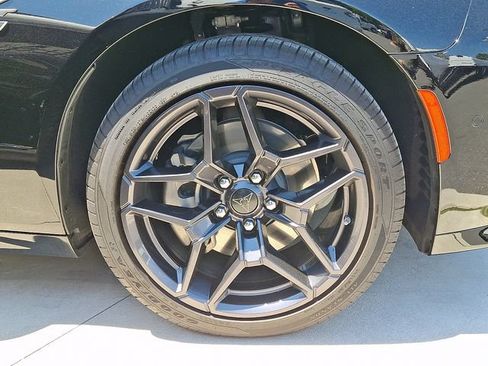 Used 2024 Dodge Charger Daytona R/T w/ Plus Group AWD/4WD image 9