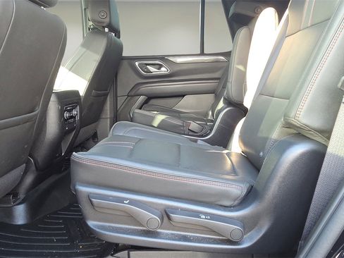 Used 2022 Chevrolet Tahoe RST w/ Luxury Package image 24