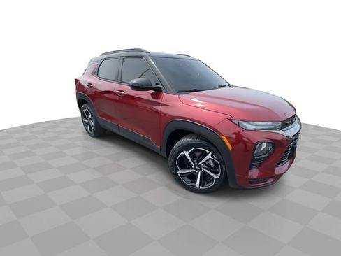 Used 2023 Chevrolet TrailBlazer RS w/ Convenience Package FWD image 2