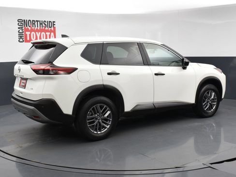 Used 2023 Nissan Rogue S AWD/4WD image 4