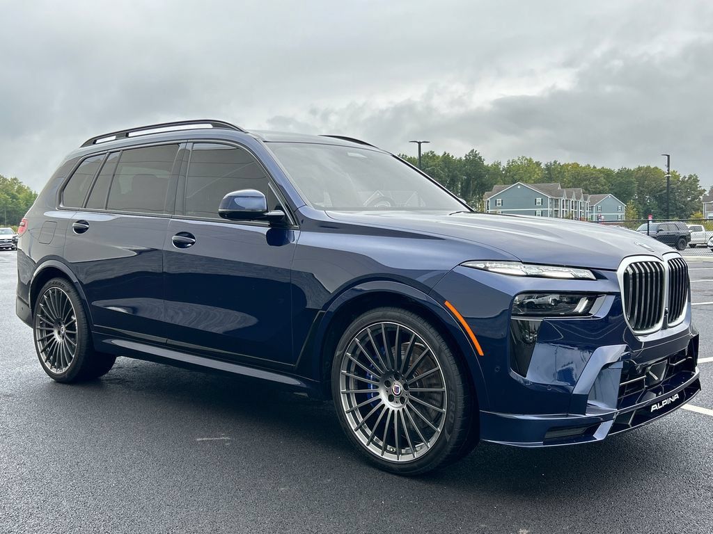 Used 2025 BMW ALPINA XB7 AWD/4WD image 2