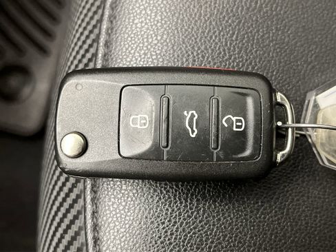 Used 2016 Volkswagen Beetle 1.8T SE image 22